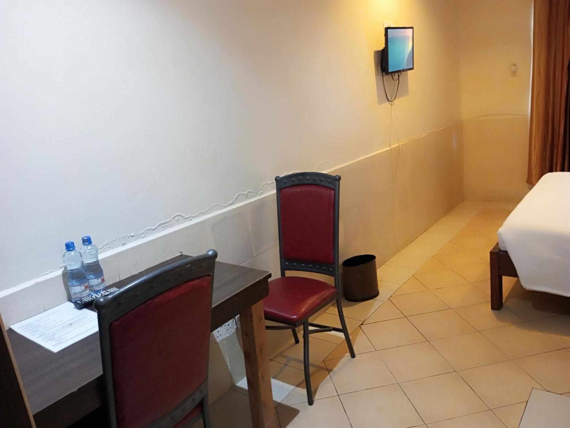 Fourth Parklands Hotel Nairobi Exteriör bild